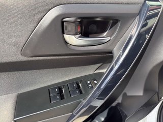 Toyota Auris 1.8 140H Hybrid Feel! Edition