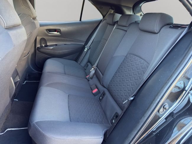 Toyota Auris 2022, foto 10