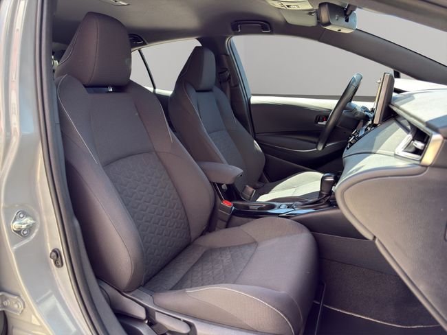 Toyota Auris 2023, foto 18