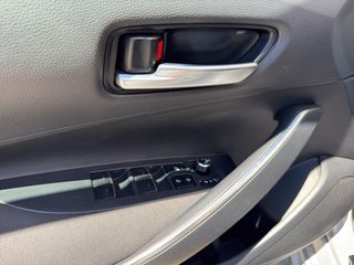 Toyota Corolla 1.8 125H BUSINESS E-CVT