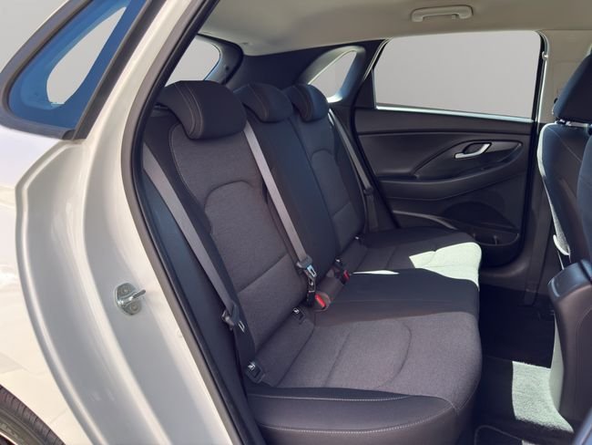 Hyundai i30 2023, foto 12