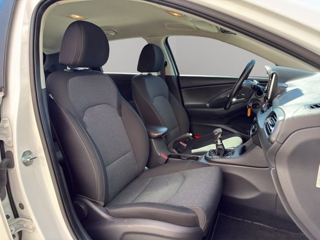 Hyundai i30 2023, foto 13