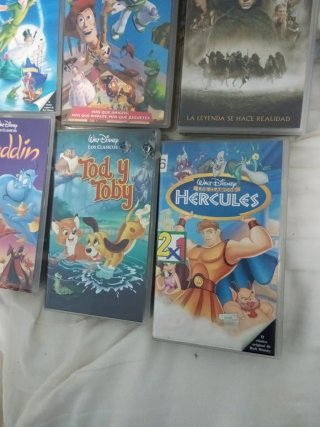 9 Películas VHS Disney Clásicos y más