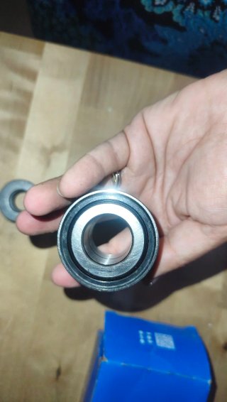 Kit cuscinetto ruota posteriore SKF