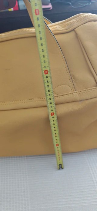 Conjunto Bolsa Viaje y Neceser Amarillo