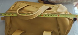 Conjunto Bolsa Viaje y Neceser Amarillo