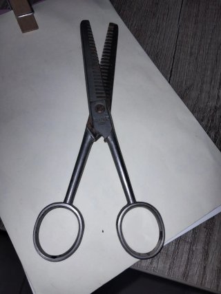 Tijeras de entresacar antiguas