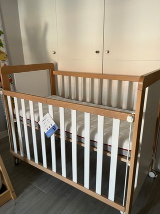 Cuna de madera moderna El Corte Inglés