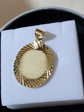 Colgante acero acabado color oro 18k texturizado