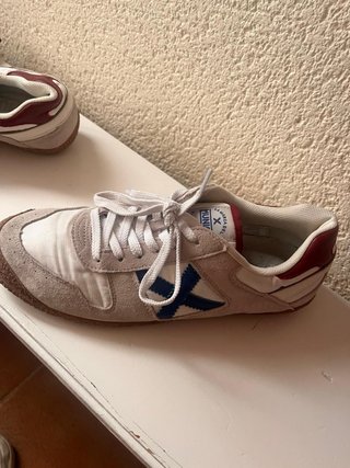 Deportivas Munich Beige y Azul