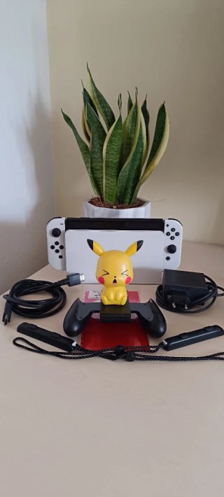 Nintendo Switch OLED Bianca + Pokémon Scarlatto
