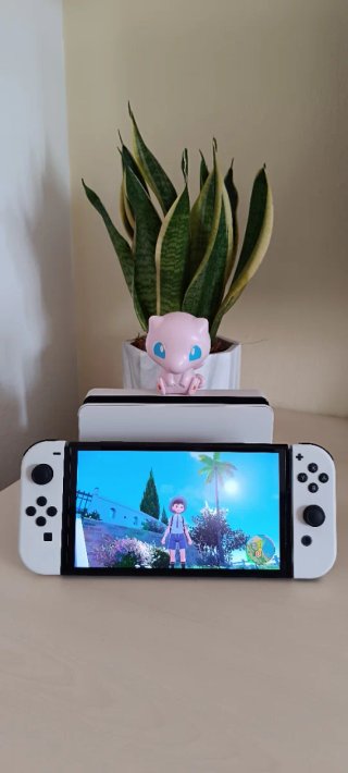 Nintendo Switch OLED Bianca + Pokémon Scarlatto