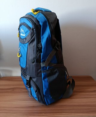 Mochila 40L Impermeable 53x32x16 cm Nueva