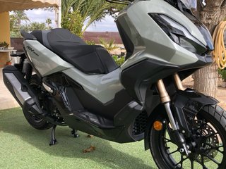 HONDA ADV350