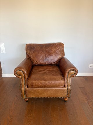 Sillón piel genuina Habitat – estilo club vintage