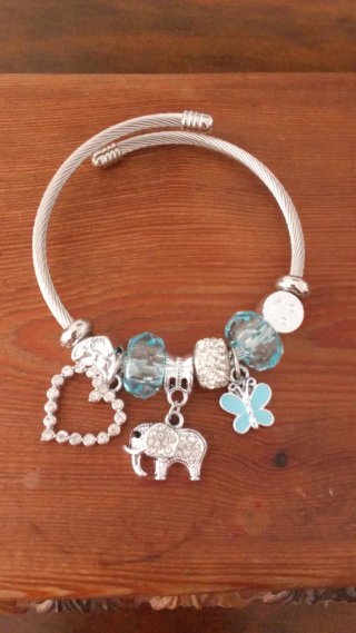 Pulsera estilo pandora con charms de acero