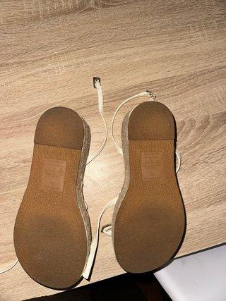 Cuñas crema esparto tacón bajo T.39