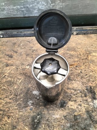 Cafetera italiana de metal