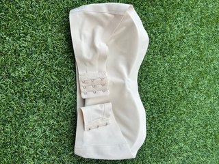 Sujetador invisible Shein beige