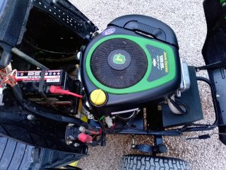 Tractor cortacésped John Deere LR135