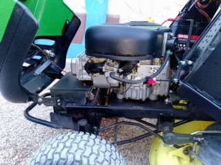 Tractor cortacésped John Deere LR135