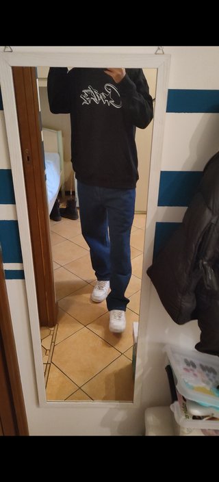 Felpa con cappuccio nera con logo