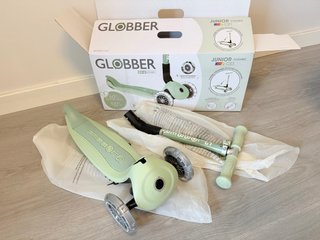 Patinete Plegable Junior Globber Luces NUEVO