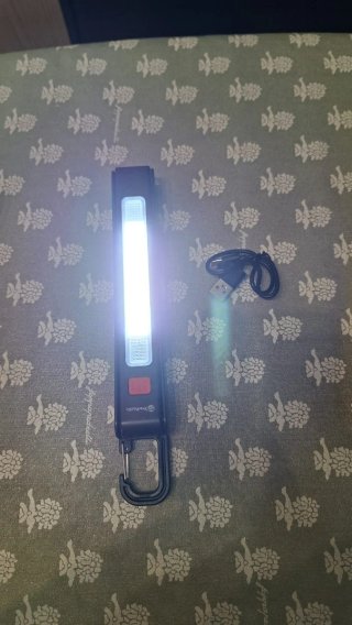 Torcia LED EverPacific Multifunzione COB Ricaricab