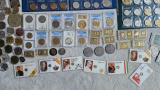 Monedas y billetes Reproducciones Leer descripcion