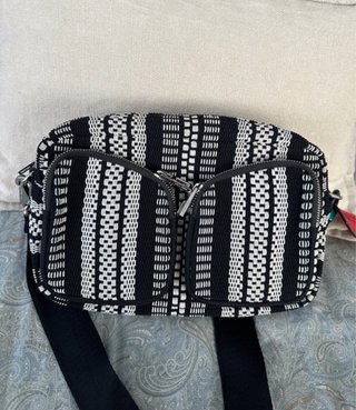 Bolso Bimba y Lola Rayas Blanco y Negro