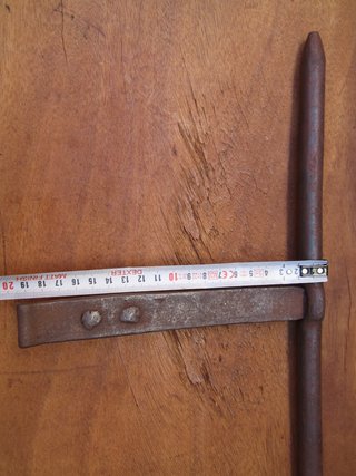 Cerrojo antiguo con cerradura forja, 37 cm.