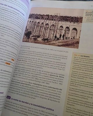 HISTORIA DE ESPAÑA SERIE DESCUBRE 2 BACHILLERATO
