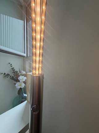 Lámpara de pie LED arco plateada