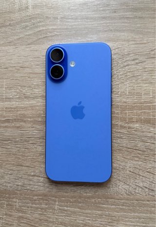 iPhone 16 90%