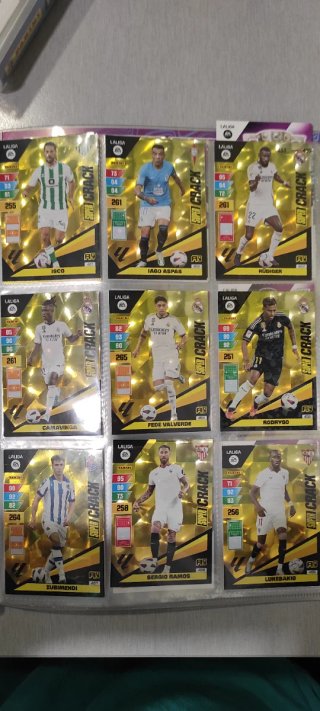 Álbum Adrenalyn 2023-24 con 480 cartas