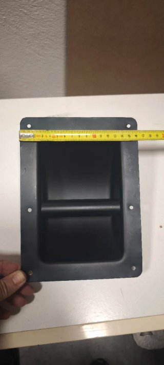 Asa metálica para altavoces