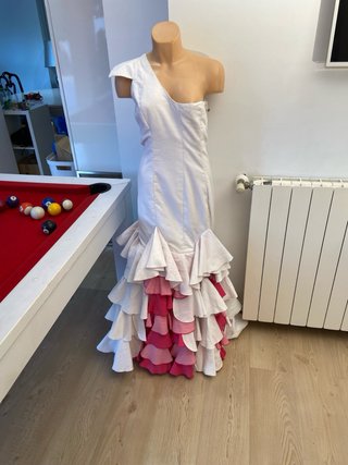 8. Traje Flamenca Talla 40 Blanco y Rosat