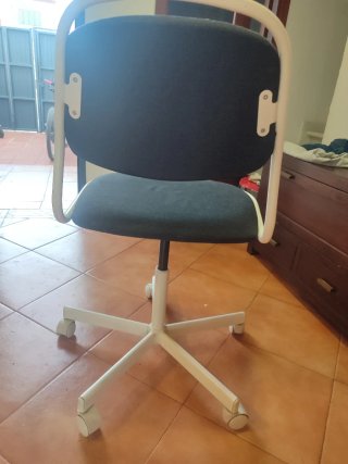 Silla de escritorio infantil negra