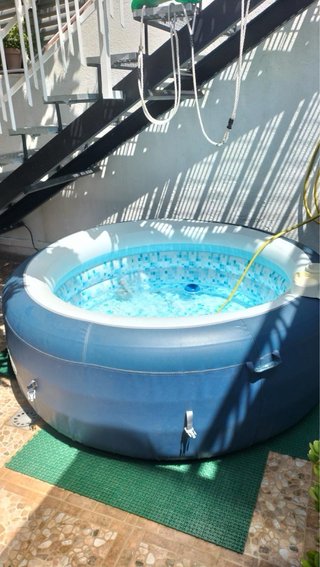 Jacuzzi gonfiabile Bestway Lay-Z-Spa Saint Tropez