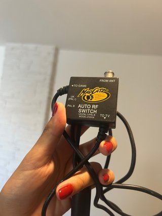 Mad Catz Auto RF Switch Modello 8004