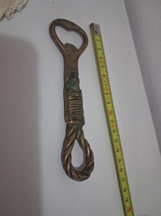 Apribottiglie in ottone