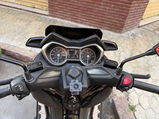 Yamaha XMAX 300 Tech Max Negra
