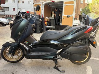 Yamaha XMAX 300 Tech Max Negra