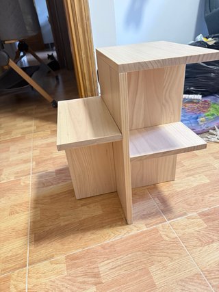 Mesita auxiliar de madera