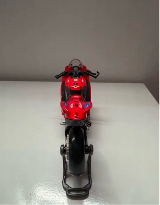 Maqueta Moto Deportiva Roja