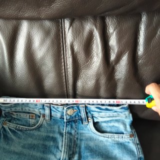 Shorts vaqueros Zara mom fit talla 36 pequeña.