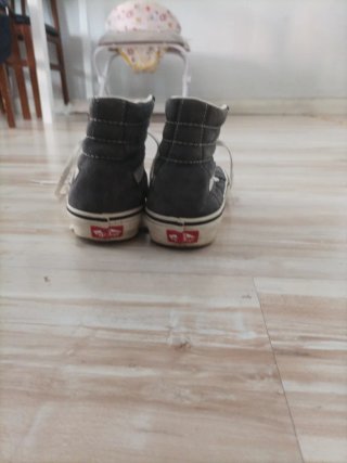 Zapatillas Vans Altas Grises y Blancas talla 40