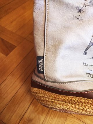 Bolso Anekke beige con elefante