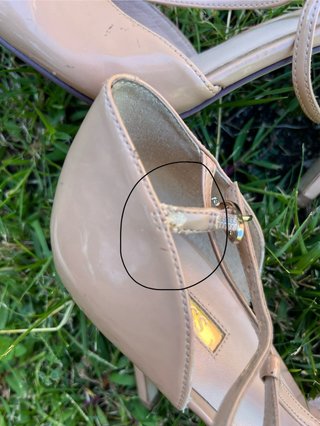 Zapatos tacon Guess beige talla 40