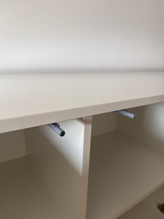 Cómoda de madera con 3 puertas